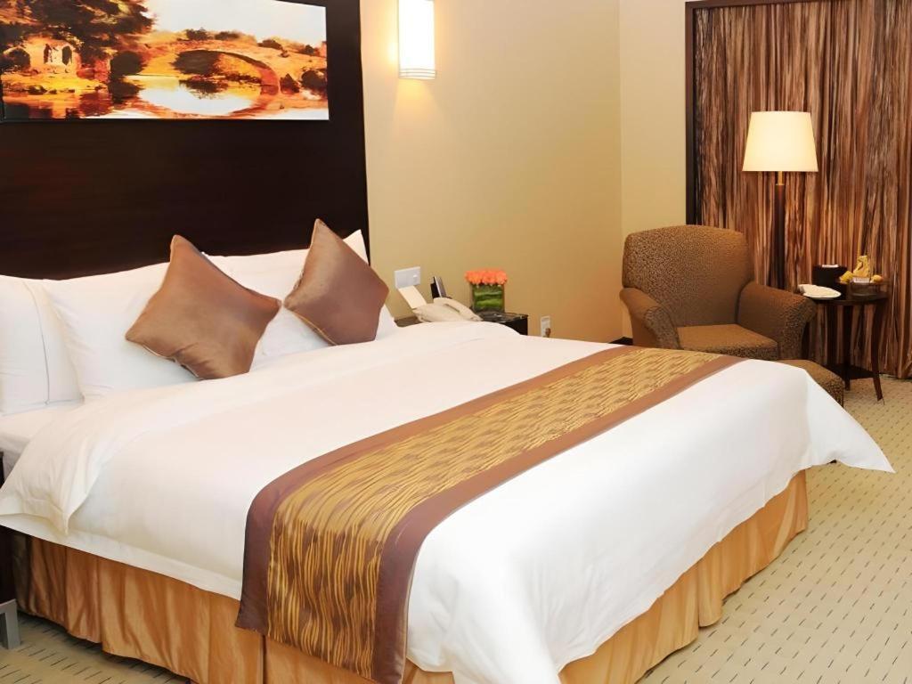 Qingdao Blue Horizon Hotel Laoshan Екстериор снимка