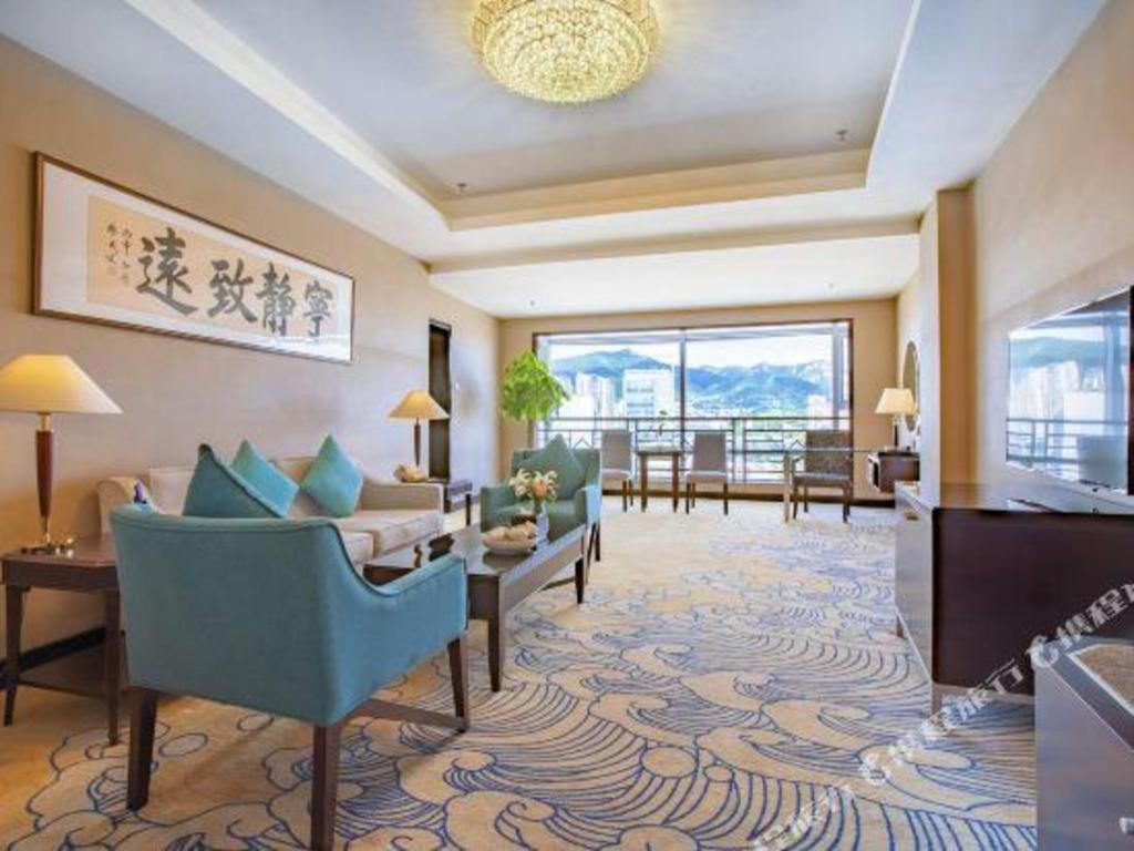 Qingdao Blue Horizon Hotel Laoshan Екстериор снимка