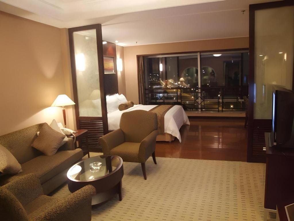 Qingdao Blue Horizon Hotel Laoshan Екстериор снимка