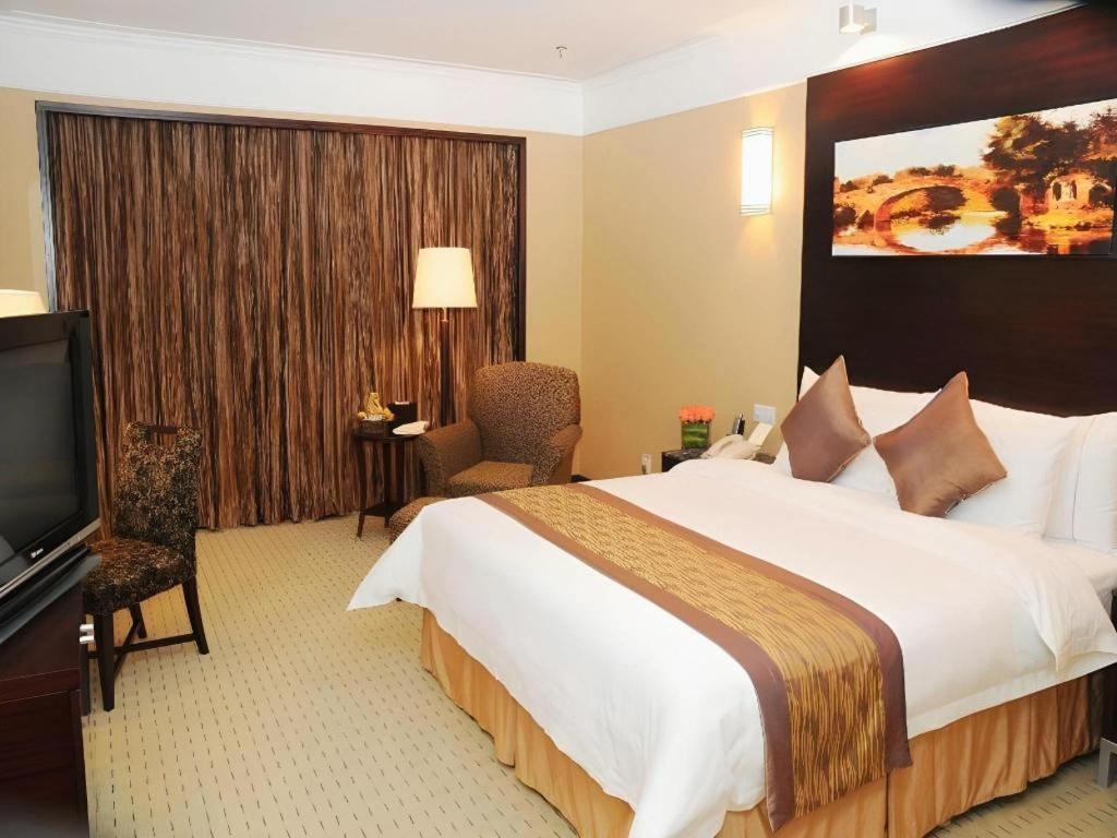 Qingdao Blue Horizon Hotel Laoshan Екстериор снимка