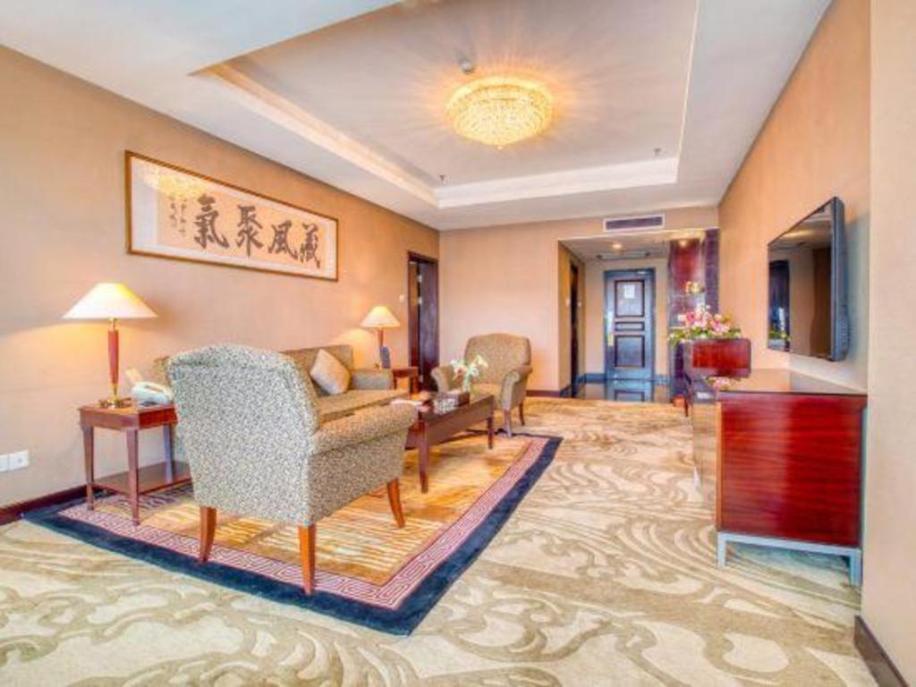 Qingdao Blue Horizon Hotel Laoshan Екстериор снимка