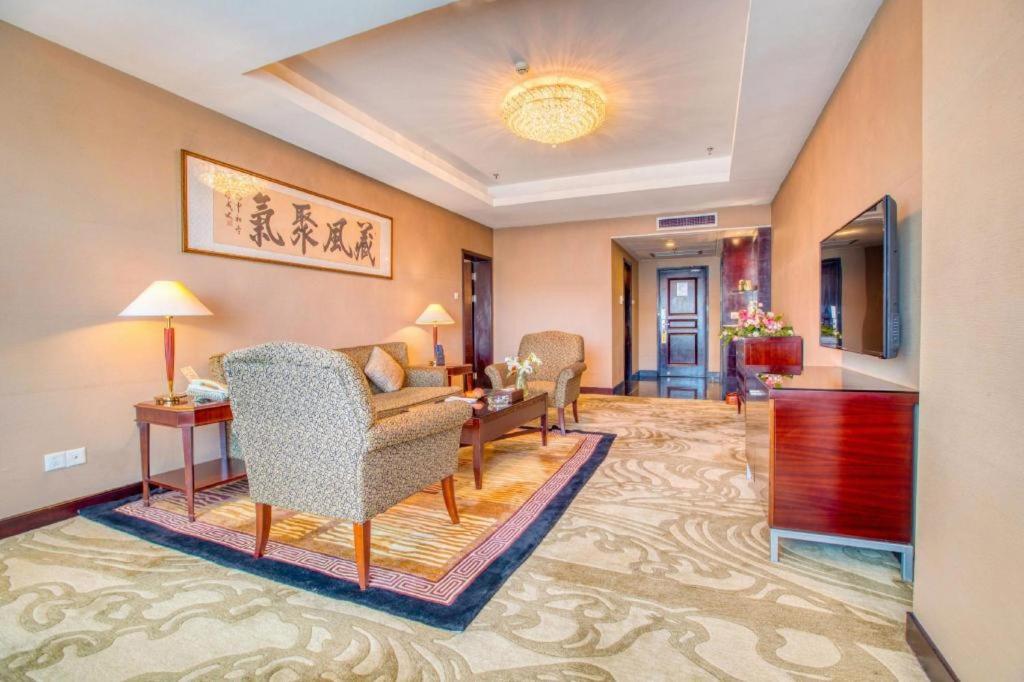 Qingdao Blue Horizon Hotel Laoshan Екстериор снимка
