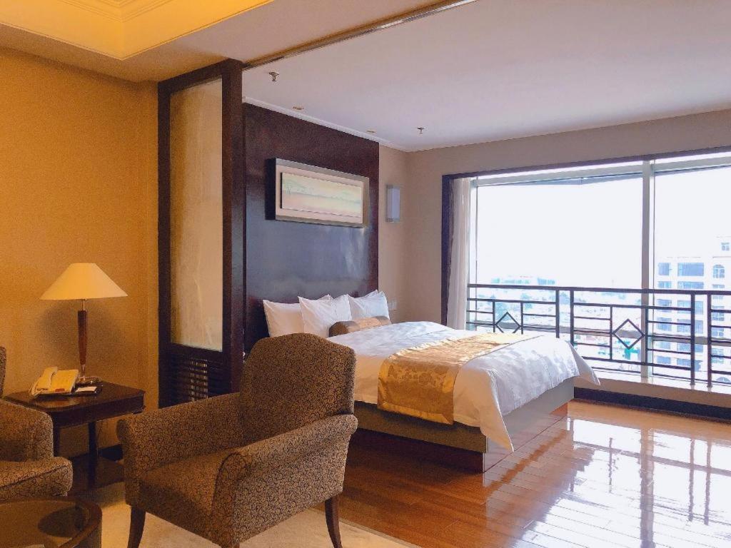 Qingdao Blue Horizon Hotel Laoshan Екстериор снимка