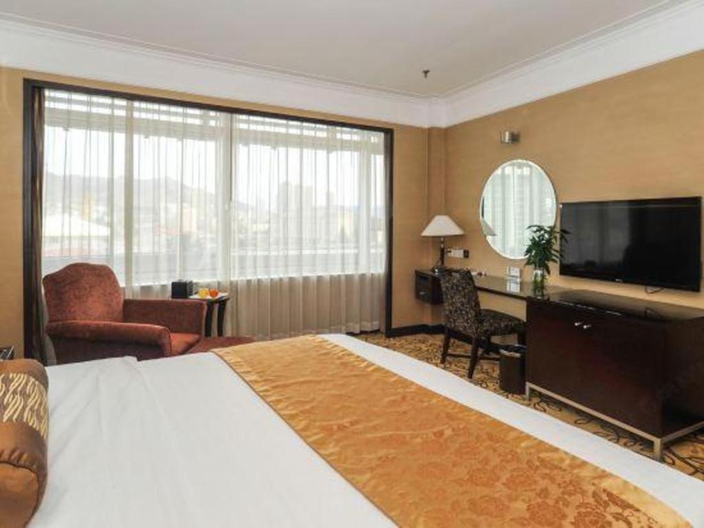 Qingdao Blue Horizon Hotel Laoshan Екстериор снимка